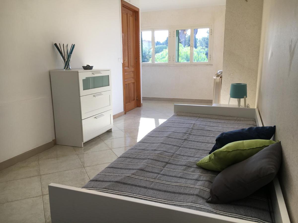 Villa Del Falso Pepe อาโวลา ภายนอก รูปภาพ