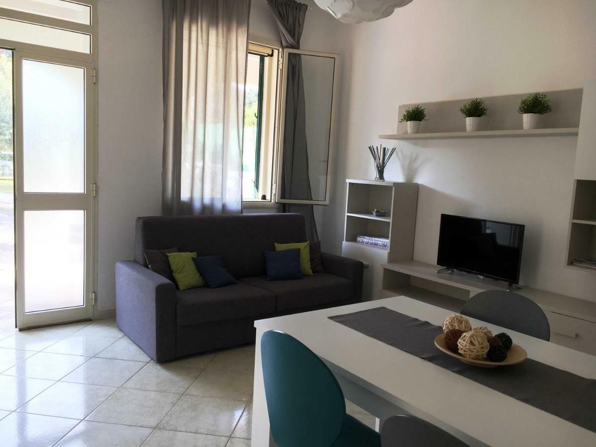 Villa Del Falso Pepe อาโวลา ภายนอก รูปภาพ